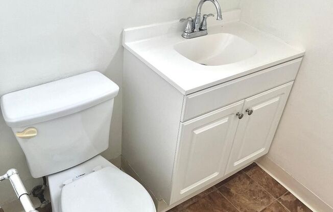 Studio, 1 bath, $1,425, Unit 38