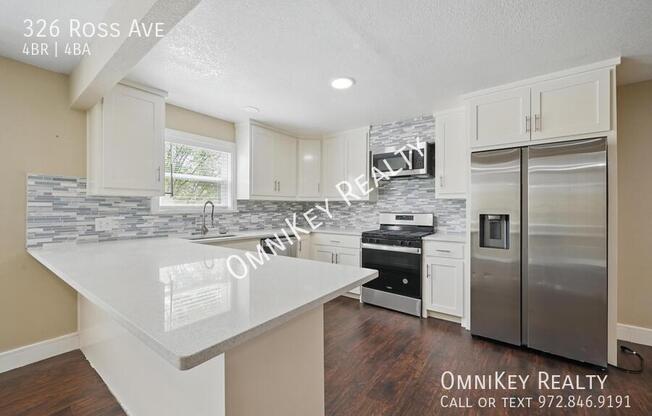 326 ROSS AVE