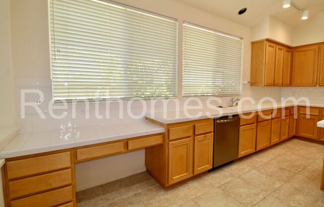 Scripps Ranch, 11426 Legacy Terr, AC, Fireplace, 2 Car Garage w/ Opener, Community Tennis,