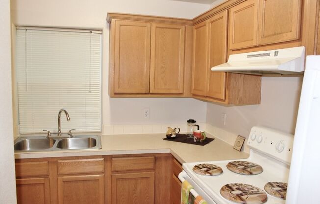 3 beds, 2 baths, 1,091 sqft, $1,799, Unit 301