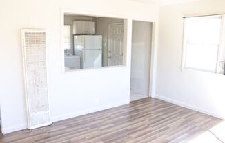 2 beds, 1 bath, 600 sqft, $800, Unit 265