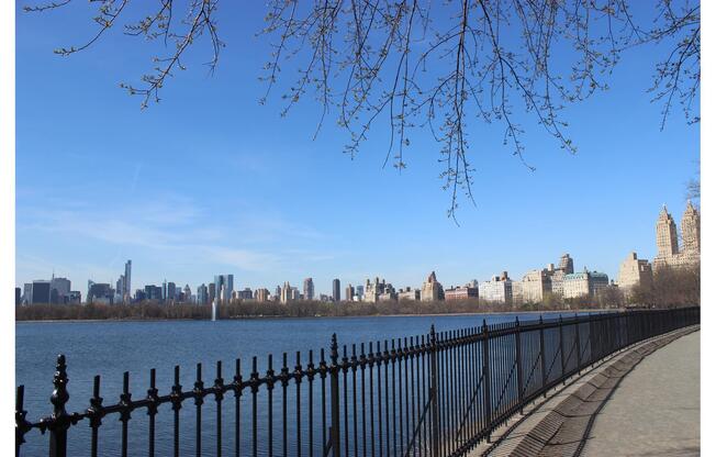 1 bed, 1 bath, 520 sqft, $2,995, Unit 9R