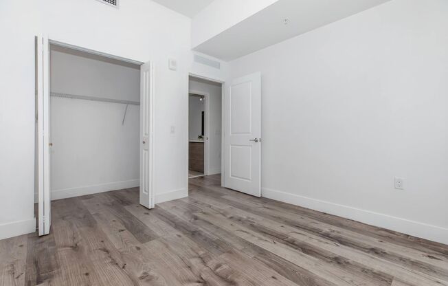 2 beds, 2 baths, 833 sqft, $2,650, Unit 606