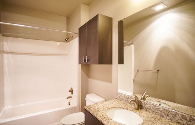 1 bed, 1 bath, $1,375, Unit 204