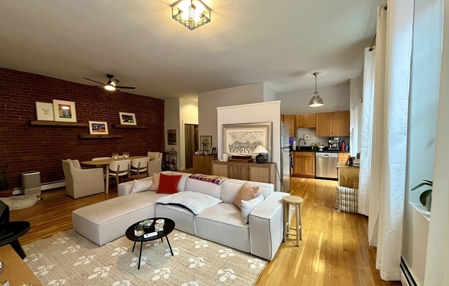 19 FAYETTE ST