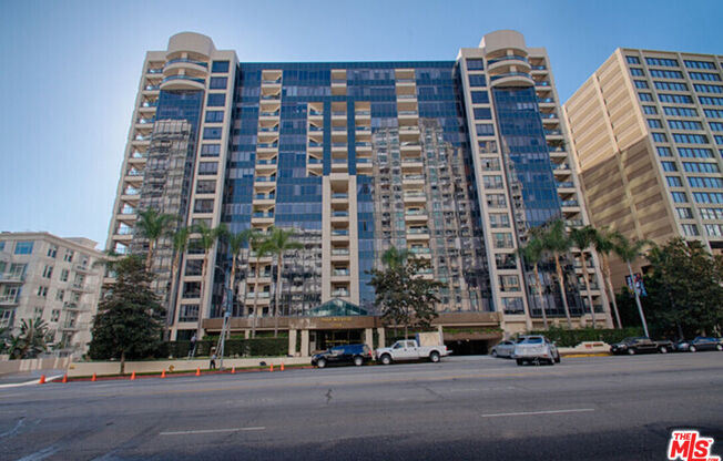 2 beds, 3 baths, 2,445 sqft, $12,000, Unit 1001