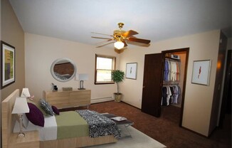 Kings Manor Apartments