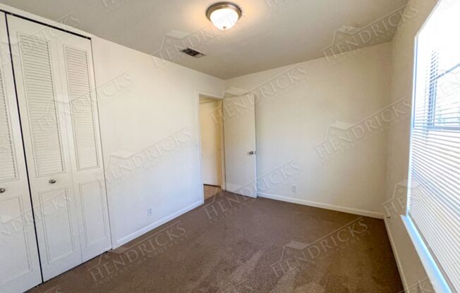 3 beds, 1 bath, $1,525