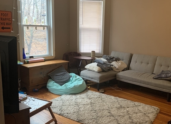 22 FISHER AVE