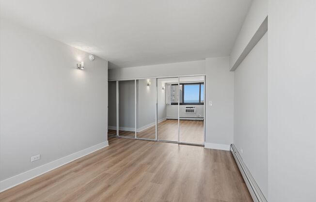 3 beds, 1.5 baths, $3,500, Unit 10C