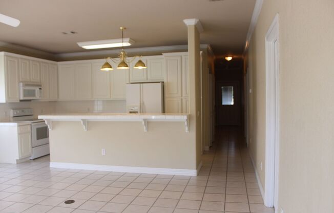 3 beds, 2 baths, $1,395