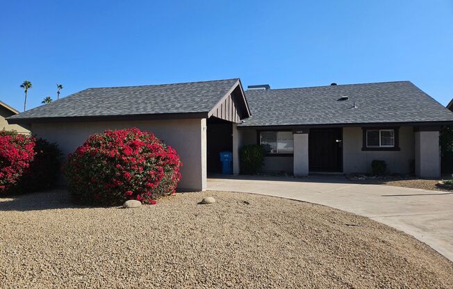 3 bd with office -N. Phx - 1 story single family home - Remodeled!