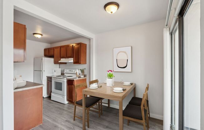 1 bed, 1 bath, 530 sqft, $949, Unit 1G