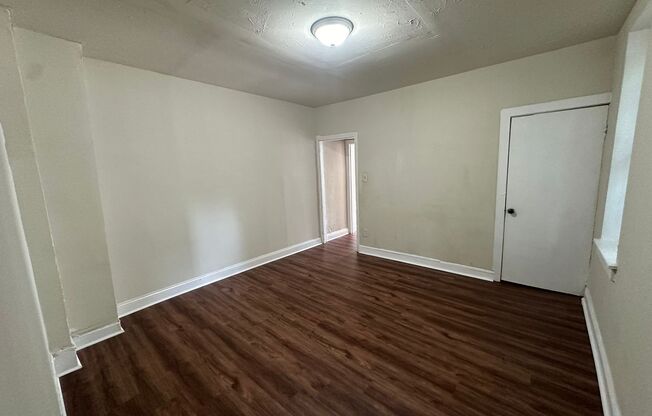 NEWLY UPDATED 4 BED 1 BATH HOME FOR RENT.