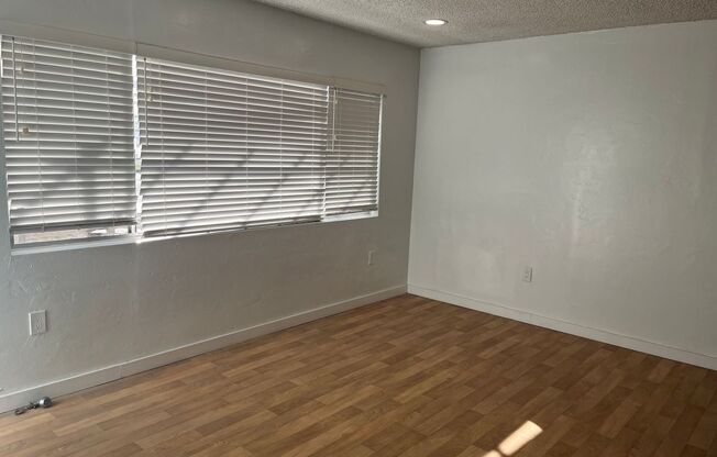 2 beds, 1 bath, $2,400