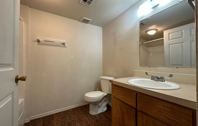 1 bed, 1 bath, $625, Unit 1314 #101