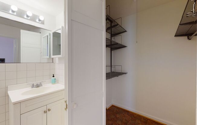 Studio, 1 bath, $1,825, Unit Unit 716