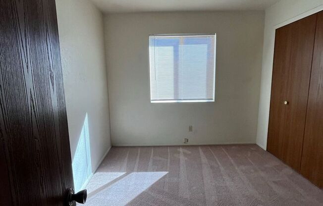 2 beds, 1.5 baths, 925 sqft, $1,065, Unit Unit #3