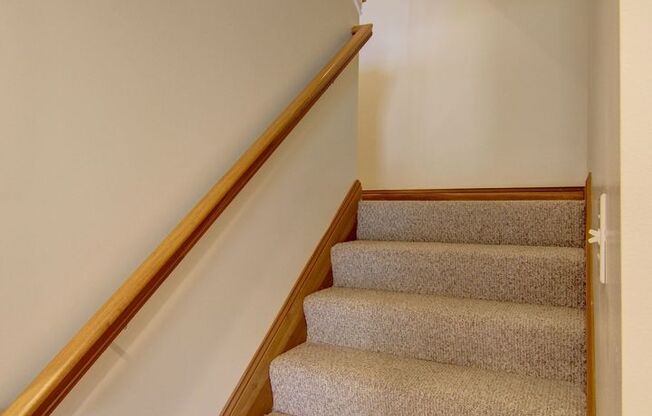 3 beds, 2 baths, 1,850 sqft, $2,275