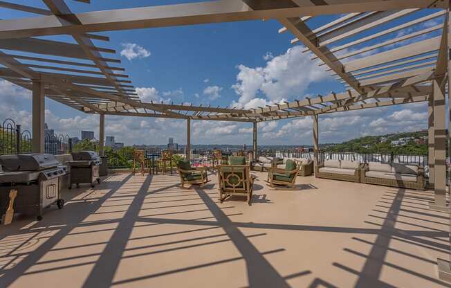 Rooftop Grill And Patio at Adams Edge Apartments, Cincinnati, OH, 45202