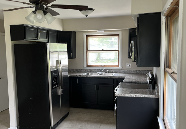 4835 4837 N 103 ST