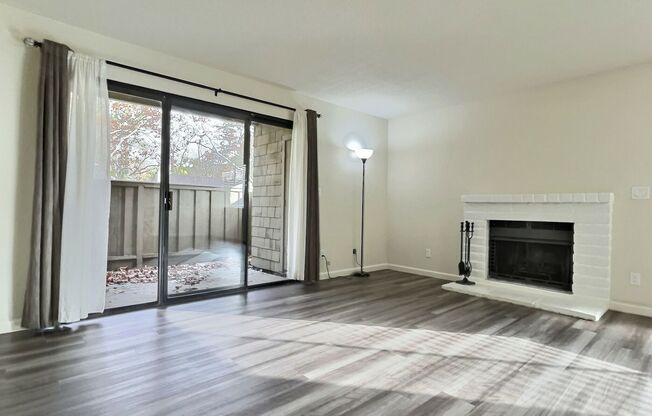 1 Bed/1 Bath Updated Condo with Great Amenities in Blossom Valley