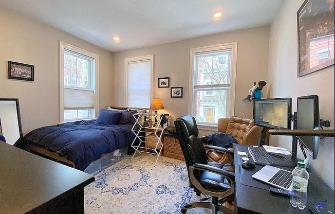 4 beds, 2 baths, 1,765 sqft, $6,300, Unit 15-1