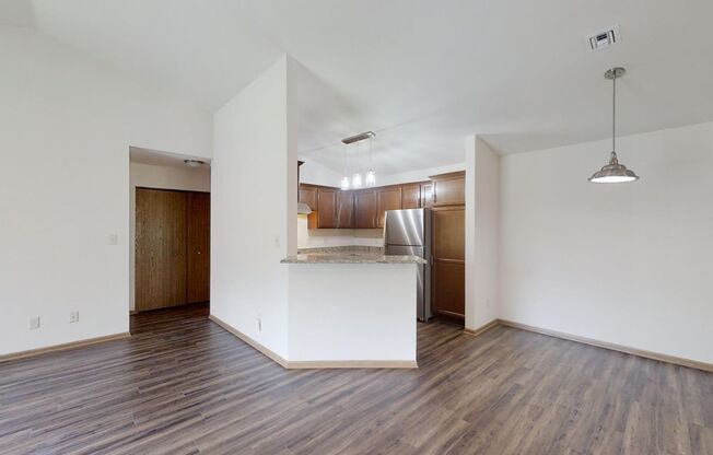 2 beds, 2 baths, $1,850, Unit 14226
