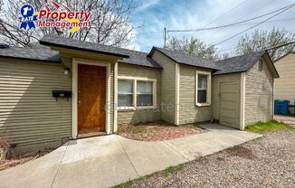 917 1/2 W PUEBLO ST