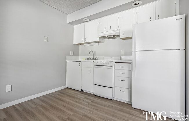 1 bed, 1 bath, 494 sqft, $1,225, Unit 23