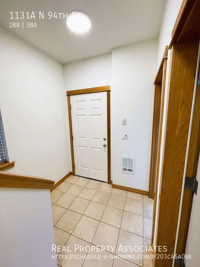 1131 A N 94 ST