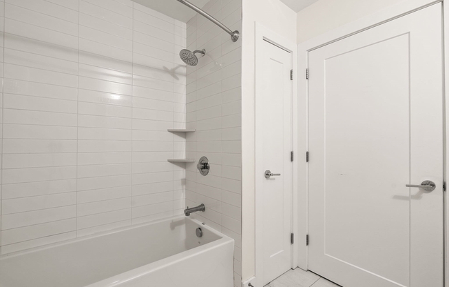 2 beds, 2 baths, 946 sqft, $3,400, Unit 306