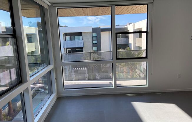 2 beds, 2 baths, 1,002 sqft, $3,095, Unit 305