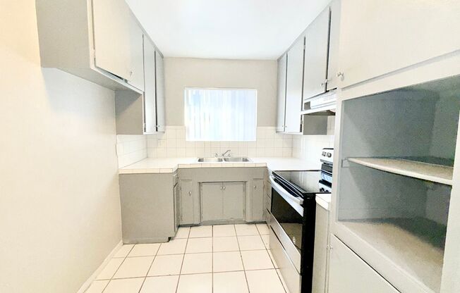 1 bed, 1 bath, 770 sqft, $1,600, Unit #11