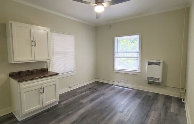 228-3441 W 2ND ST.