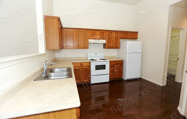 3 beds, 2 baths, $1,250