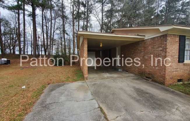 2 beds, 1 bath, 880 sqft, $995, Unit A