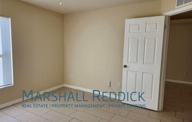 3 beds, 2 baths, $1,645, Unit 3313 SW 15th Pl