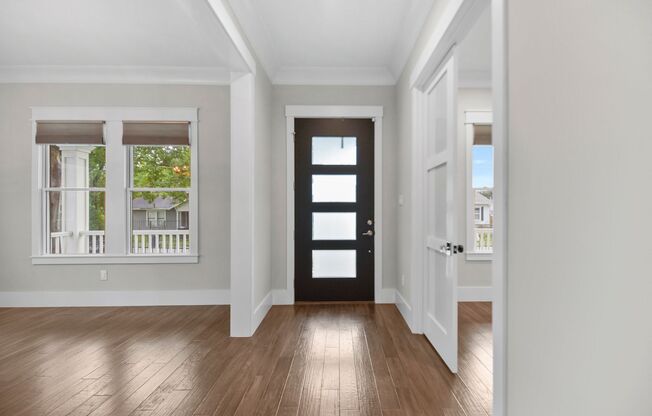 Luxury 3-Bed Home with Solar Panels, Tesla Powerwalls & Saltwater Pool!