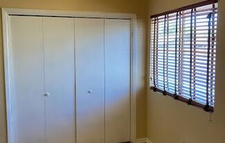 2 beds, 1 bath, 817 sqft, $1,225, Unit Unit B