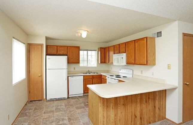 2 beds, 2 baths, 930 sqft, $1,300, Unit WB 160