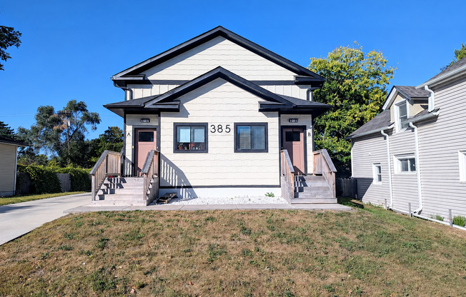 385 Clinton Ave