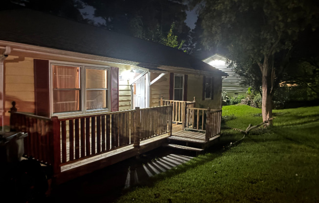 3 GREYWOOD DR