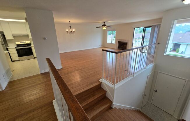 Move-Special: 1/2 off 1st month’s rent! Beautifully Updated West Clairemont Townhome – Prime 92117 Location!