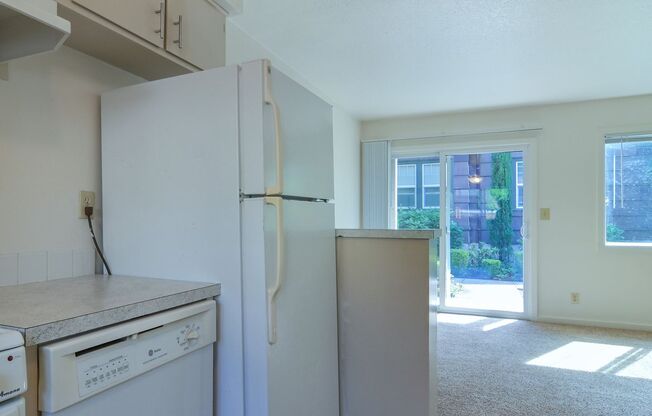 2 beds, 1 bath, $1,550, Unit 1