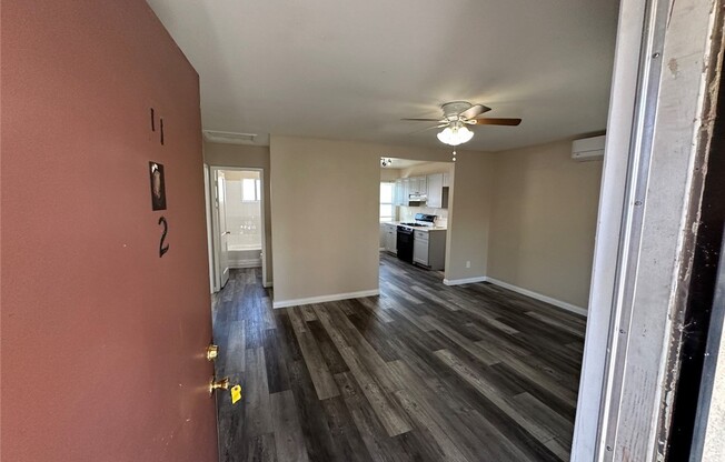 936 W Foothill Boulevard