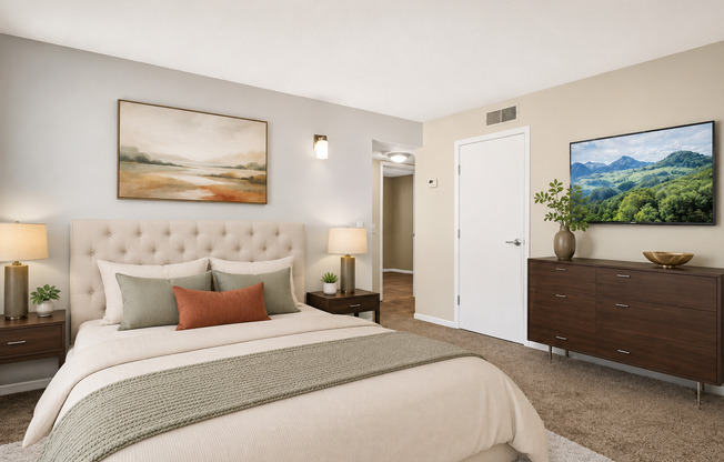 2 beds, 1 bath, 943 sqft, $1,210, Unit 15