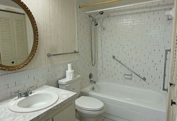 2 beds, 2 baths, $1,350, Unit UNIT N6