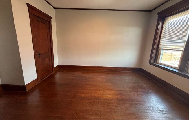 1 bed, 1 bath, $1,800, Unit 11