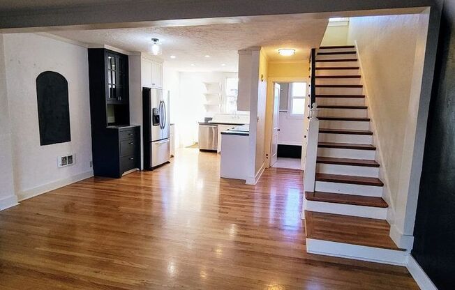 Beautiful Three Story Townhome With Full Basement